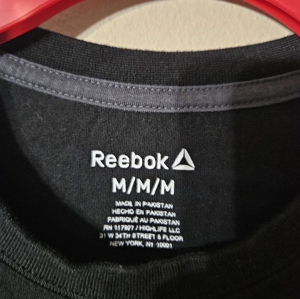 Reebok Logo Tshirt Medium - Picture 3 of 4
